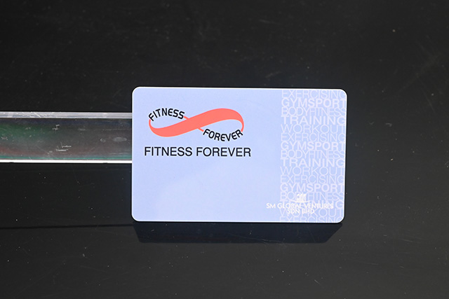 金屬卡的制作和pvc卡的制作有什么區(qū)別呢？